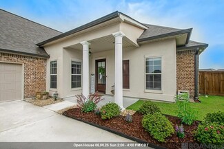 6302 Soaring Dr, Gonzales, LA 70737