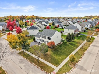 3646 Thornhill Dr, Elgin, IL 60124