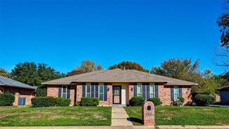 2309 Green Oaks St, Denton, TX 76209
