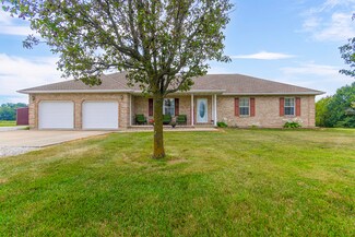 9750 E Shelly Ln, Centralia, MO 65240