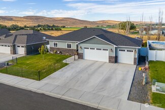 807 8th Ave NE, Ephrata, WA 98823
