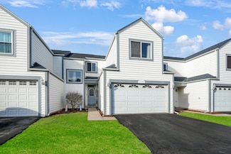 1756 Waters Edge Dr, Minooka, IL 60447