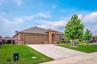 1911 Meadow Crest Dr, Princeton, TX 75407