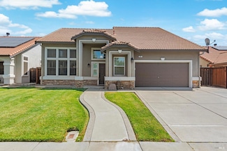 807 Kells Cir, Vacaville, CA 95688
