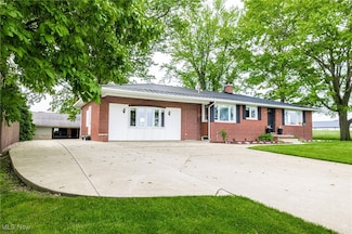 13421 Western Rd, Apple Creek, OH 44606