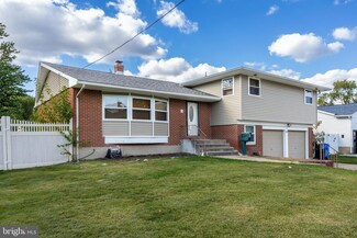 10 Coach Ln, Cherry Hill, NJ 08002