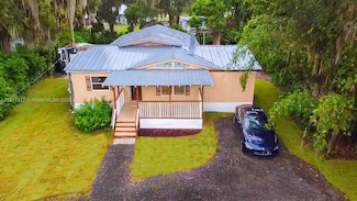 260 Old Highway 17, Pomona Park, FL 32181