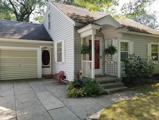 1453 Ridge Ave, Muskegon, MI 49441