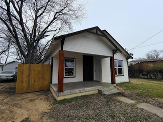 2739 Lawrence St, Dallas, TX 75215