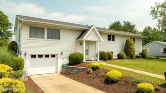 306 Clybourne Ave, Berwick, PA 18603