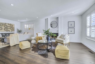 104 Banff Way, Petaluma, CA 94954