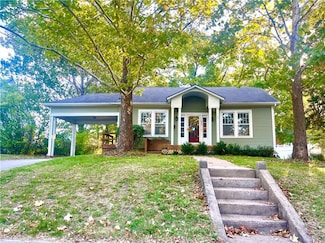 824 N Washington St, Nevada, MO 64772
