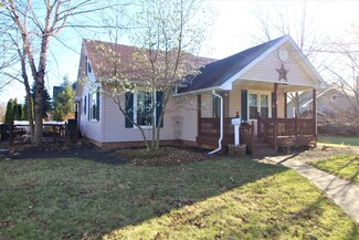 319 N Jefferson St, Flora, IN 46929