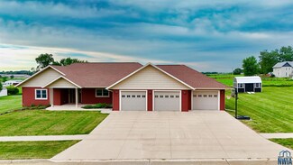 1407 Megans Way, Correctionville, IA 51016