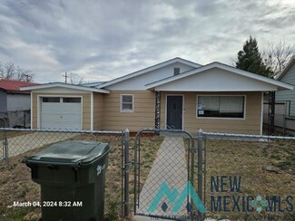 604 N 9th St, Carlsbad, NM 88220