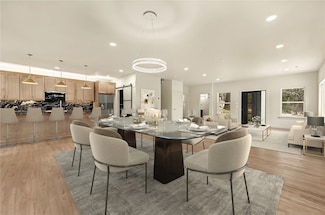 567 S Blair Ave, Fayetteville, AR 72701