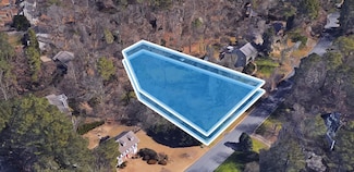 210 Lakemont Dr, Roswell, GA 30075