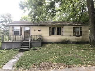 17 Bragg Cir, Rossville, GA 30741