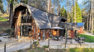 10295 Little Tree Ct, Grass Valley, CA 95949