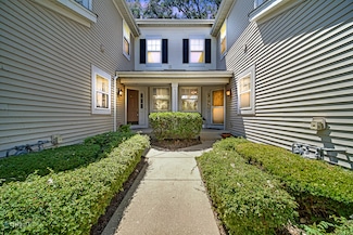 4363 Waters Edge Dr Unit 64, Island Lake, IL 60042
