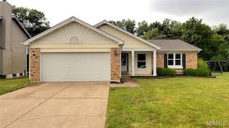 240 Barrington Dr, Saint Peters, MO 63376