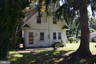 4 Hazel Ave, Pennsville, NJ 08070