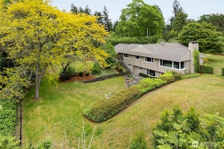 11411 Clover Crest Dr SW, Lakewood, WA 98499