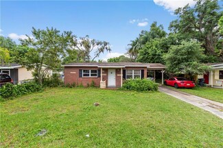 2635 Hempstead Dr, Lakeland, FL 33801