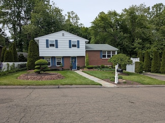 15 Golden Rod Dr, Ansonia, CT 06401