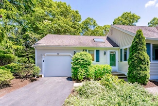 37 Pine Hill Blvd, Mashpee, MA 02649