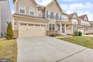 7804 Hubble Dr, Lanham, MD 20706