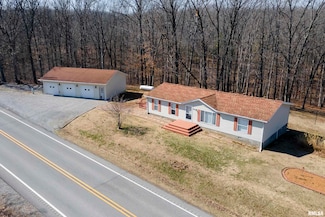 5543 Saraville Rd, Creal Springs, IL 62922
