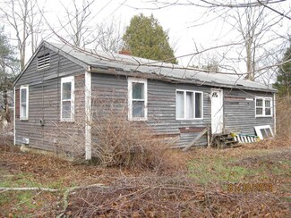 1049 Santuit Newtown Rd, Cotuit, MA 02635