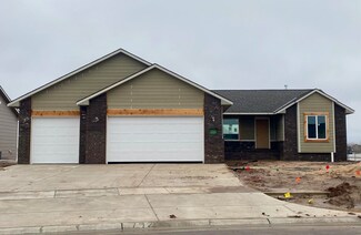 792 E Sunset St, Goddard, KS 67052