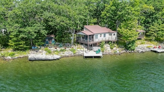 35 Schnurr Rd, Hammond, NY 13646
