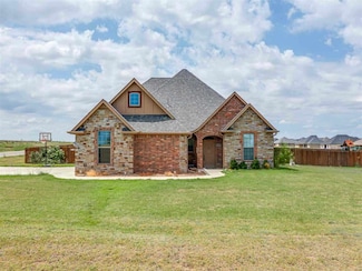 11663 NE Happy Hollow Rd, Elgin, OK 73538