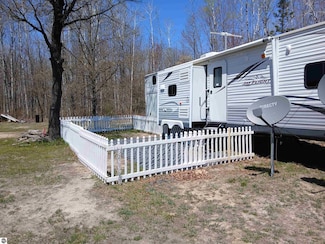 1392 Kitchen Rd, Whittemore, MI 48770