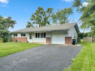 470 Northview Ln, Hoffman Estates, IL 60169