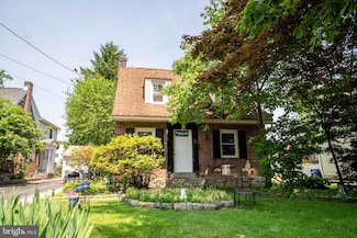 21 Mancil Rd, Media, PA 19063