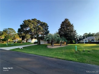 1566 E Saint Charles Place, Inverness, FL 34453