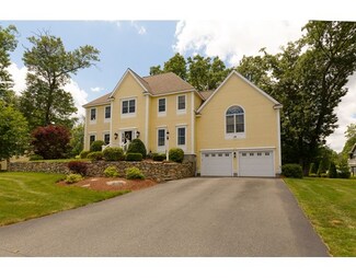 1 Talbot Ln, Chelmsford, MA 01824