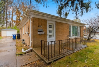 2424 Spring St, Racine, WI 53405