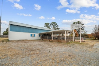 7649 Batesville Blvd, Pleasant Plains, AR 72568