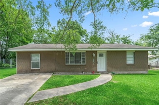 150 Manor Dr, Ponchatoula, LA 70454
