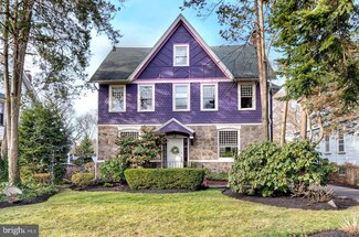15 W Walnut Ave, Merchantville, NJ 08109