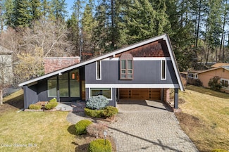 1669 E Evergreen Dr, Hayden, ID 83835