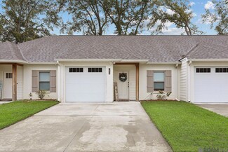 1229 Olde Oaks Dr, Zachary, LA 70791