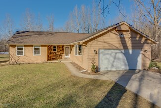 15120 Joseph St, Vandalia, MI 49095