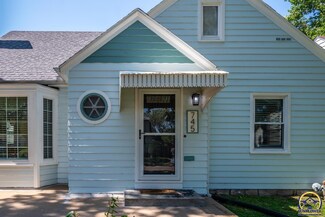 745 SW Grandview Ave, Topeka, KS 66606