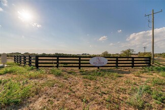 22 Creekside Dr, Hillsboro, TX 76645